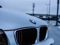 宝马全球召回多款车型：起动机继电器磨损或致行驶中起火