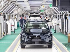 岚图汽车获港股上市批准，2026年将推四款新车并加速渠道扩张