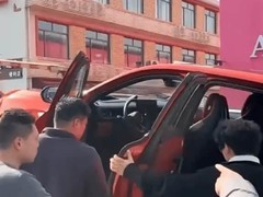 问界M6内饰谍照曝光：运动化设计+激光雷达+纯电/增程双动力