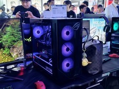 华硕ROG魔霸9X台式机发布：58L透明机箱+Ultra7处理器+RTX 5060Ti/5070