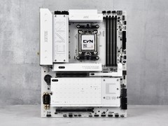 七彩虹X870E ARK方舟主板评测：释放X3D野兽的纯白旗舰