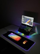 桌搭党必看！新年高颜值RGB光效同步键盘选购指南