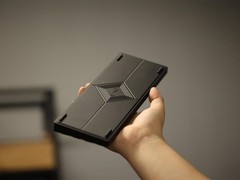 哈狐发布首款错位布局40%无线机械键盘Init40，专为进阶客制化用户打造
