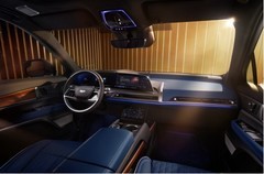 2026年大型纯电豪华SUV，蔚来ES8、问界M9、凯迪拉克凯威德，谁更值得选？