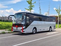 韩路提顶配宇通C12客车，百万元改装为高端自行式房车