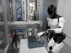 特斯拉加速推进擎天柱机器人量产