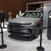 四款40万内中型SUV推荐：豪华与科技的多元选择