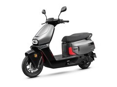 极核EZ4电轻摩京东促销，到手4159元