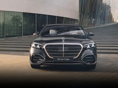 梅赛德斯-奔驰2025财年利润下滑但现金流稳健，加速电动化与本土化战略