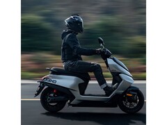 ZEEHO新款AE4 Pro MAX MY25电摩京东特惠