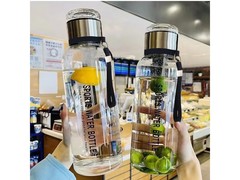 1000ml户外吨吨杯，券后4.9元还送杯套！