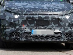 梅赛德斯-AMG首款纯电SUV实车曝光，三电机超1000马力，800V平台加持