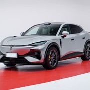 30万元内纯电SUV三强对决：驾控、空间与800V架构的务实之选