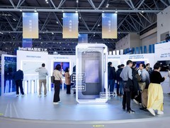 英特尔携本地生态伙伴发布双路冷板式全域液冷服务器，引领散热与能效革新