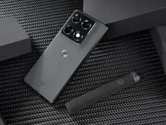 联想moto razr fold评测：天禧AI加持，商务折叠新解法