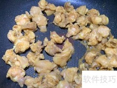 洋葱炒掌中宝：香脆美味做法