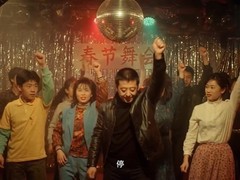 贾樟柯监制AI短片贾科长Dance，Seedance 2.0生成双自我对谈