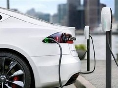 电动汽车充电超时被扣546元 二审驳回车主退费诉求