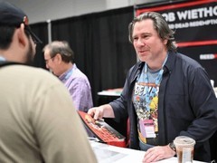 罗杰·克拉克以亚瑟·摩根身份为玩家修复情感存档