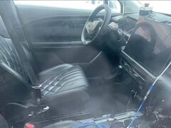 昊铂S600内饰谍照曝光：纯电/增程双动力，续航最高800公里