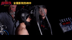 《蜘蛛侠：崭新之日》登顶全球票冠，索泰携手见证英雄突破
