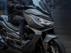 无极SR4 MAX：与宝马C400同源同产，3.18万元享90%核心体验