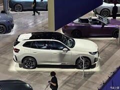 2027款宝马X3成都车展首发：沙丘灰新色+M套件+AI语音升级