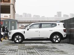 全新一代奔驰GLB将亮相，配三联屏+纯电动力