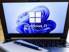 微软发布Project Silica玻璃存储技术：1万年寿命、4.84TB/片