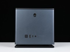 性能释放相当猛！锐龙AI Max+ 395跑分再创新高  雷神水冷迷你AI工作站评测