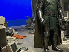 AI生成复联5片场照以假乱真引热议