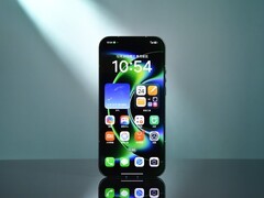 2026 年旗舰手机的屏幕刷新率和触控采样率主流配置是多少