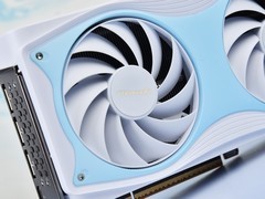 中端优选！万丽RTX 5060 Ti OC 8GB雪狐 性能颜值双在线