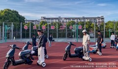 九号鼹鼠自平衡2.0+同频双闪，定义两轮智能新赛道