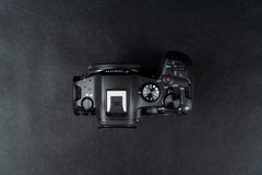 3250万像素+7K视频拍摄的全能水桶机 佳能EOS R6 Mark III评测