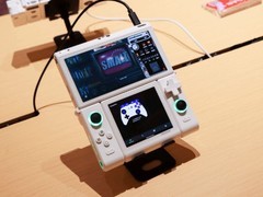 壹号方糖ONEXSUGAR SUGAR 1发布：双屏安卓变形掌机亮相深圳