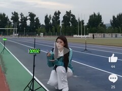 荣耀人形机器人闪电百米跑出9秒32，破人类世界纪录