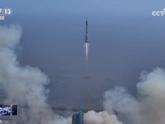 神舟二十二号无人升空护航空间站待命接回乘组