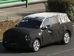 尊界首款高端SUV谍照曝光，2026年量产并搭载鸿蒙智行高阶智驾