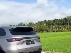 问界M6银色路试车曝光，鸿蒙智行设计+ADS 4智驾，春天发布倒计时