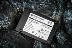 长江存储SE006企业级固态硬盘评测 敏捷高效高可靠“黑马”