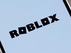 低幼玩家兴趣转向罗布乐思，主机游戏吸引力显著下滑