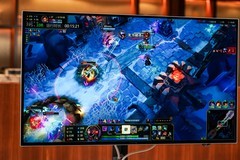 开学季显示器推荐AGON爱攻AGP327UZD，全能旗舰适配学生全场景