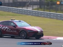 小米YU7 GT医疗车首秀CHINA GT宁波站，以超跑性能赋能赛事急救