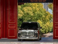 岚图梦想家9实车曝光：50万元级智能旗舰MPV将于2026年下半年上市