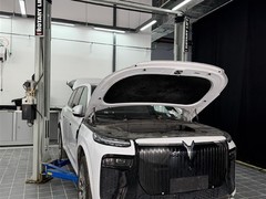 岚图直播拆解4万公里退役试验车，硬核验证泰山X8全域可靠性