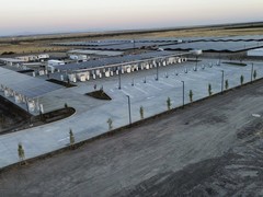 特斯拉最大超充站绿洲项目投运