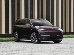 东风奕派M8实车发布：华为智驾+鸿蒙座舱，2026年三季度上市