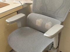 2026办公椅推荐榜：久坐后的身体状态，才是好椅子的核心评判标准