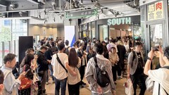 佳能高管在北京展会研究国产云台相机，工作人员：他问日本什么时候能买到